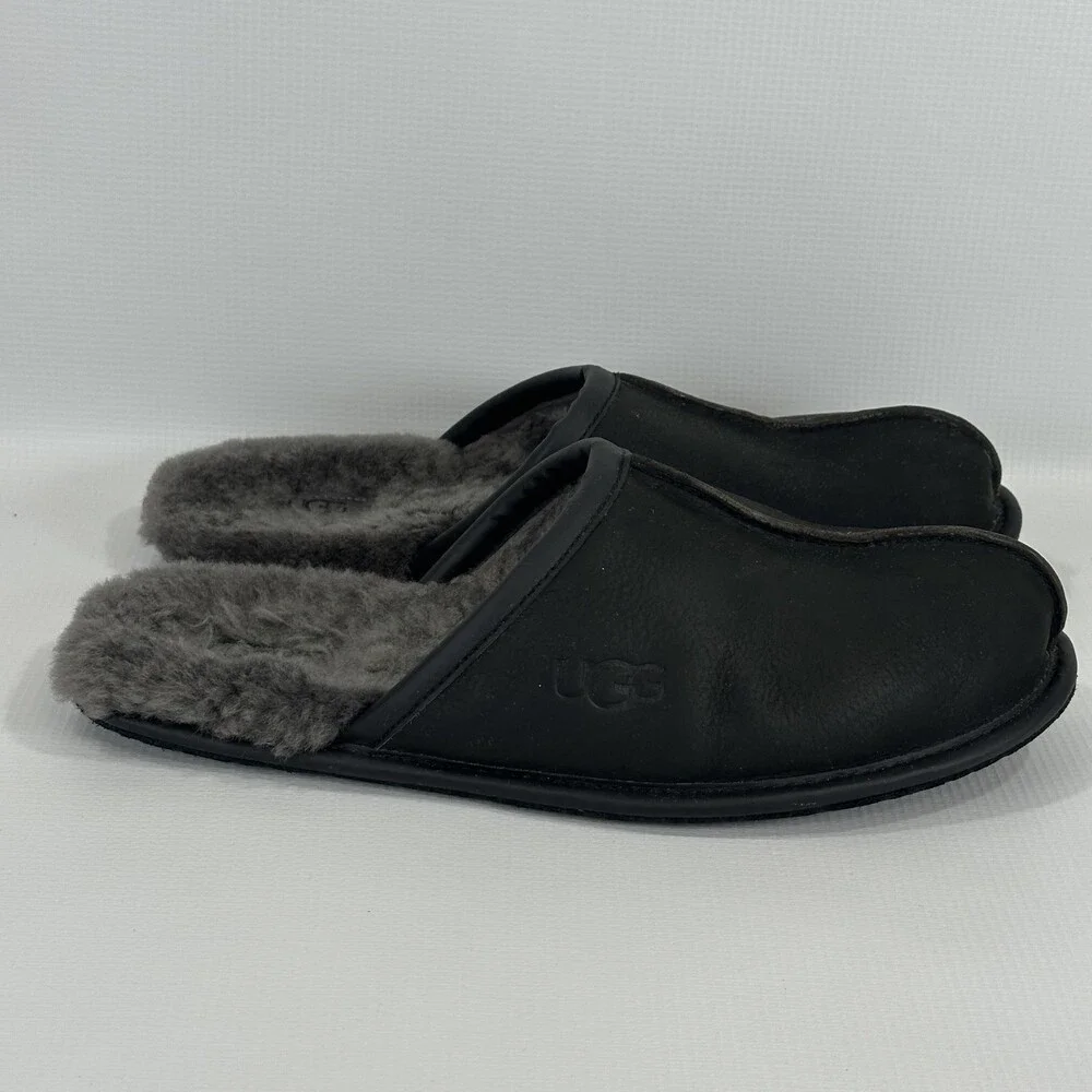 UGG Slippers Mens Size 11 Black Leather Mule Shearling Lined Slip On House